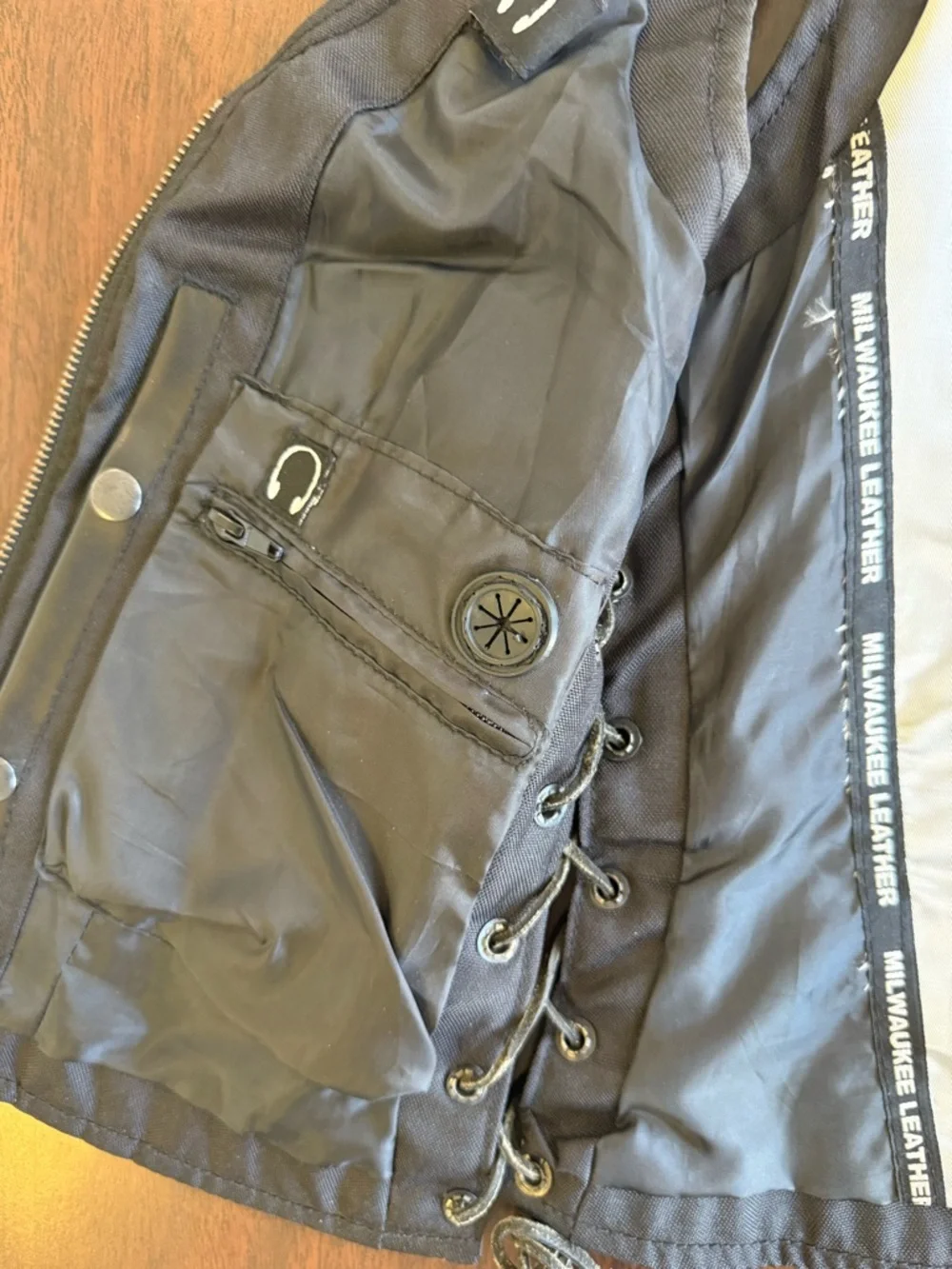 Milwaukee Leather Black Lace-Up Zipper Front Leather Vest/Top - Picture 7 of 9
